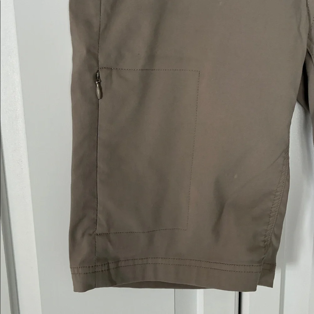 Prana Halle Shorts size 4 (missing button) - Picture 3 of 4